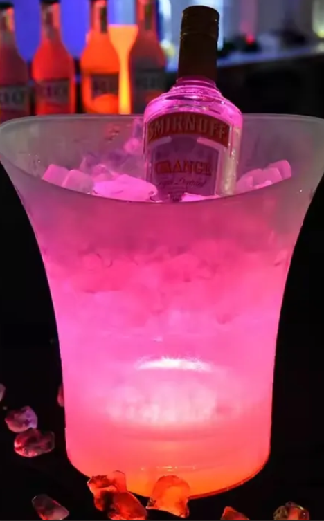 CUBETA LED PARLANTE