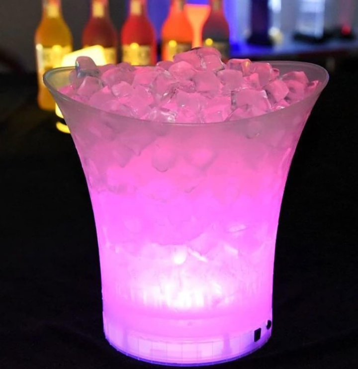 CUBETA LED PARLANTE