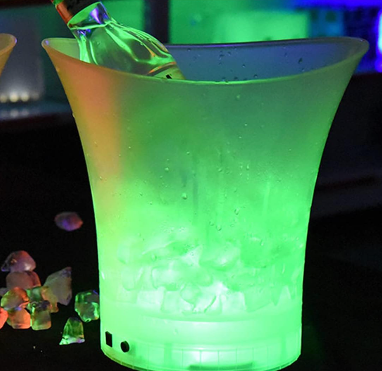 CUBETA LED PARLANTE